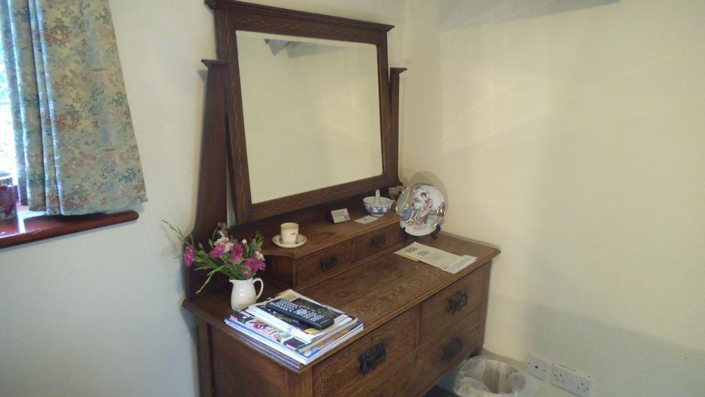 No. 1 The Laurels Β&Β Henfield Room photo