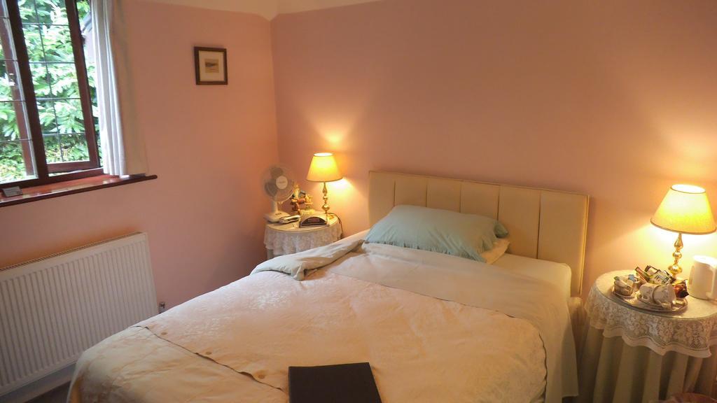 No. 1 The Laurels Β&Β Henfield Room photo